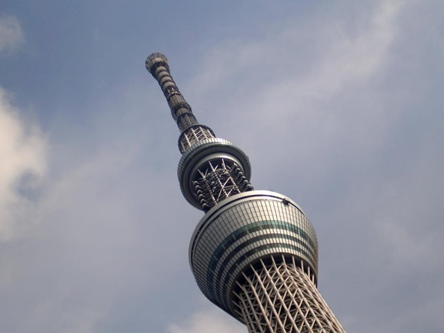 スカイツリー外窓清掃用ゴンドラ